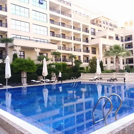 Aparthotel Golden Sands Hotel